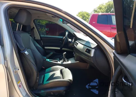 2008 BMW 328Xi z USA, uszkodzony, nr VIN WBAVC93508KZ73403